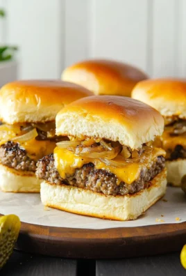 Hawaiian Roll Cheeseburger Sliders