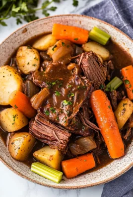 Easy Slow Cooker Pot Roast Recipe With Vegetables
