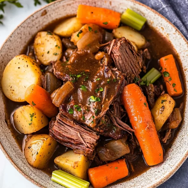 Easy Slow Cooker Pot Roast Recipe With Vegetables