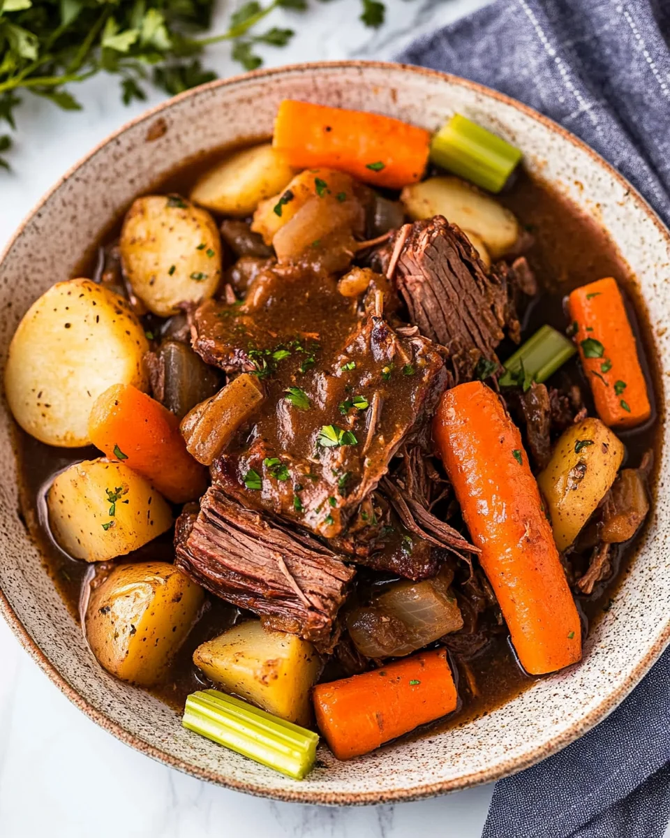 Easy Slow Cooker Pot Roast Recipe With Vegetables