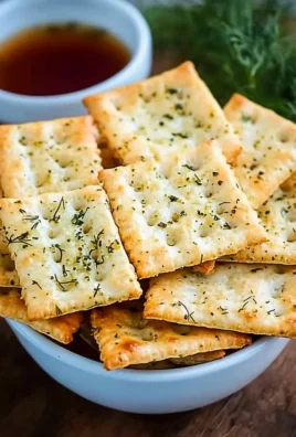 Dill Pickle Saltine Crackers